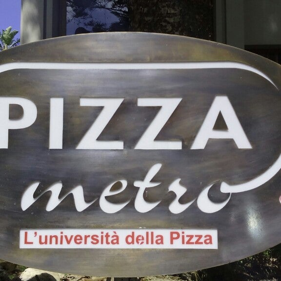8/25/2014 tarihinde Fabio P.ziyaretçi tarafından Ristorante Pizza a Metro da &quot;Gigino&quot; L&#39;Università della pizza'de çekilen fotoğraf
