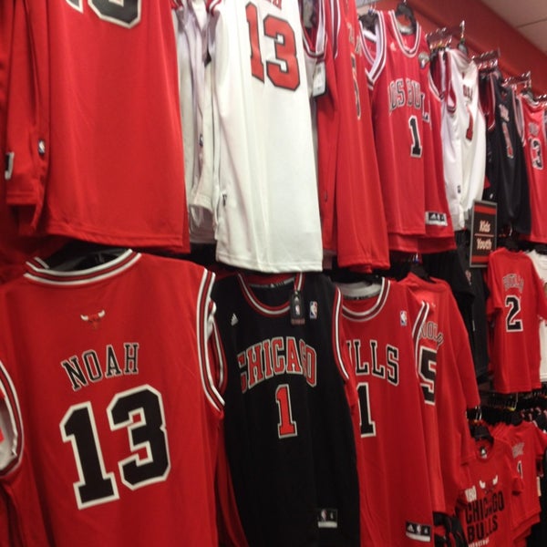 Chicago Locker Room Schaumburg, IL