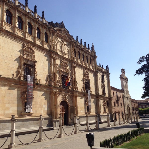 Foto tomada en Universidad de Alcalá  por Shelomentsev N. el 7/8/2015