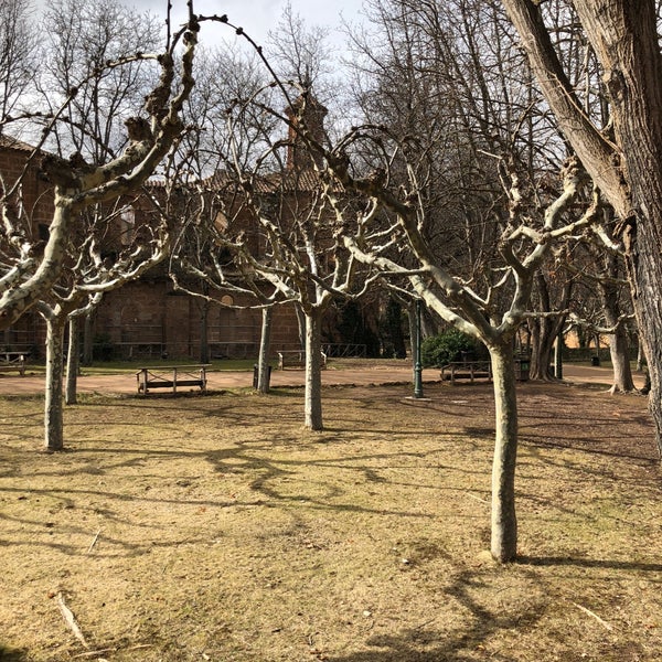 Das Foto wurde bei Parque Natural del Monasterio de Piedra von Andrés Leonardo M. am 2/16/2018 aufgenommen