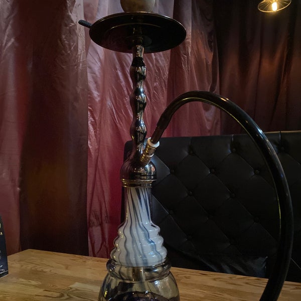 Photo taken at Mojo Hookah lounge by Mohammed A. on 8/27/2020