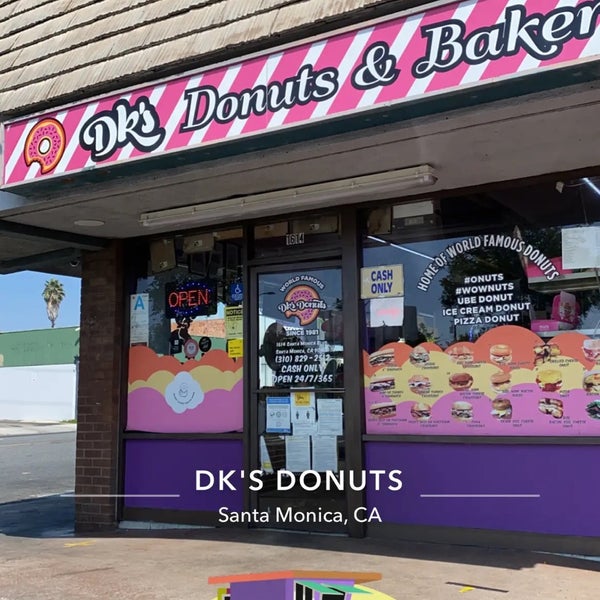 Foto tomada en DK&#39;s Donuts and Bakery  por Mohammed A. el 9/25/2020