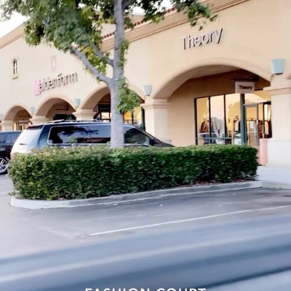 Fashion Court (Camarillo Outlets) - 4 tips