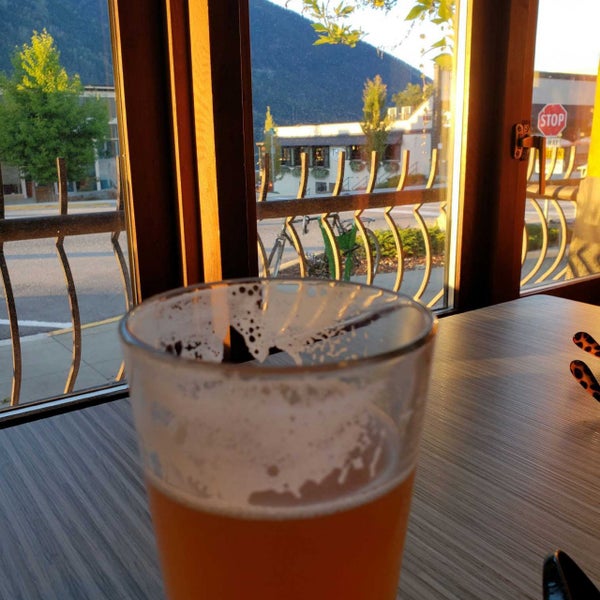 Uptown Sports Bar 33 visitors