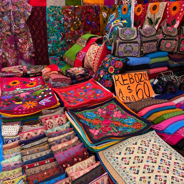 Tianguis de Artesanías "Santo Domingo" San Cristóbal de las Casas