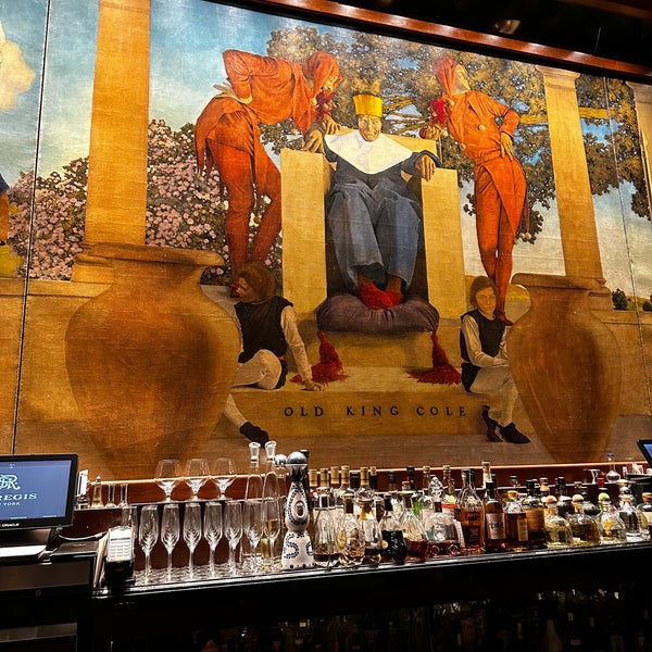 Foto tirada no(a) King Cole Bar por Andy E. em 10/23/2022