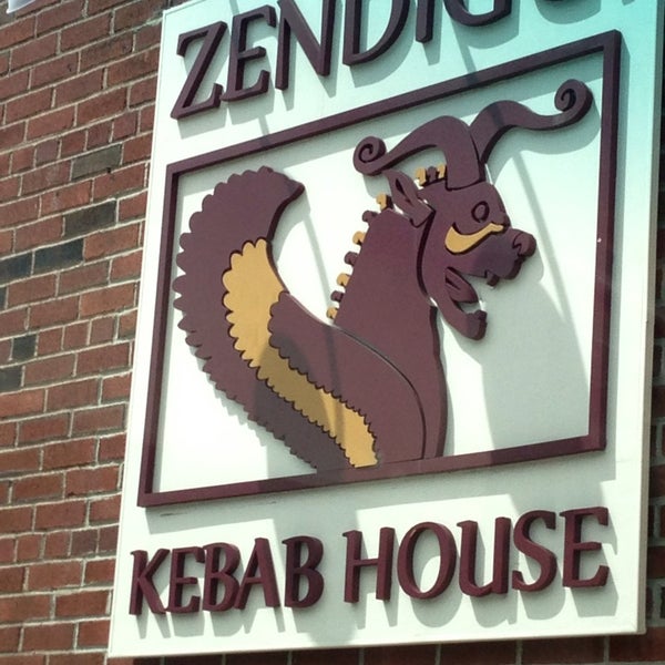 รูปภาพถ่ายที่ Zendiggi Kebab House โดย Edwin V. เมื่อ 8/23/2013