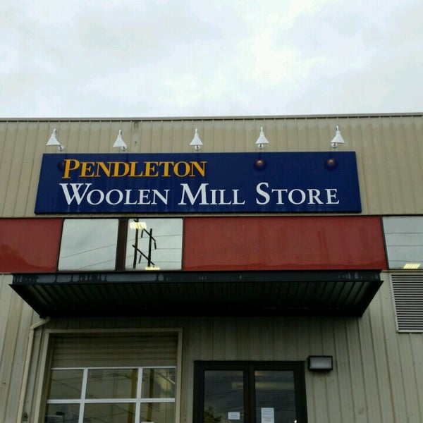Pendleton Woolen Mill Store Clothing Store in Milwaukie