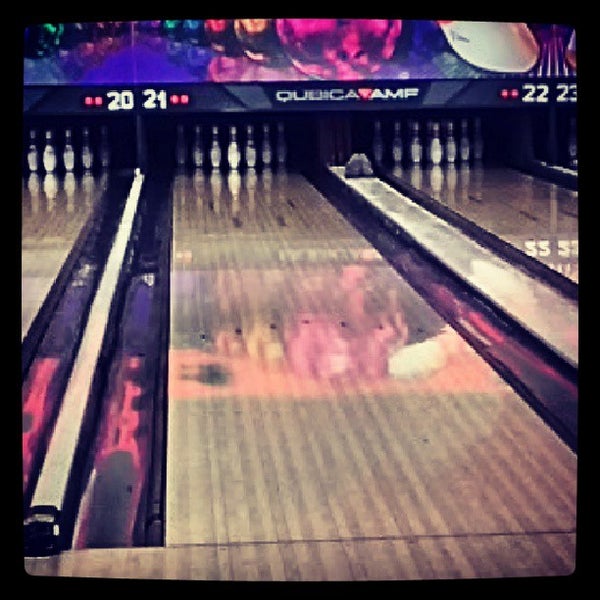 Oakfield Lanes 1001 Oakfield Dr