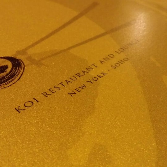 Foto tirada no(a) Koi Restaurant por Andrew Z. em 1/4/2015