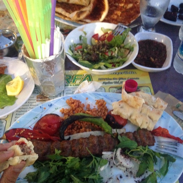 Photo taken at Öz Urfa Restoran by Umut T. on 6/22/2015