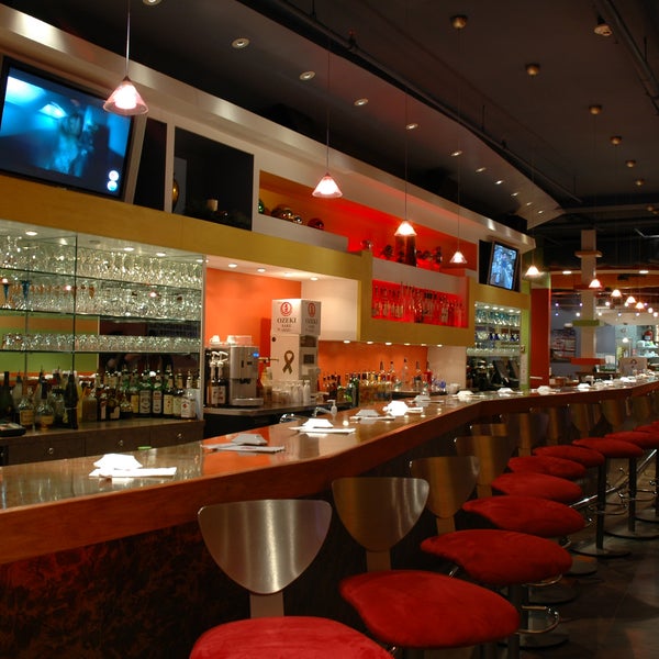 รูปภาพถ่ายที่ Fuji1546 Restaurant &amp; Bar โดย Fuji1546 Restaurant &amp; Bar เมื่อ 6/29/2013