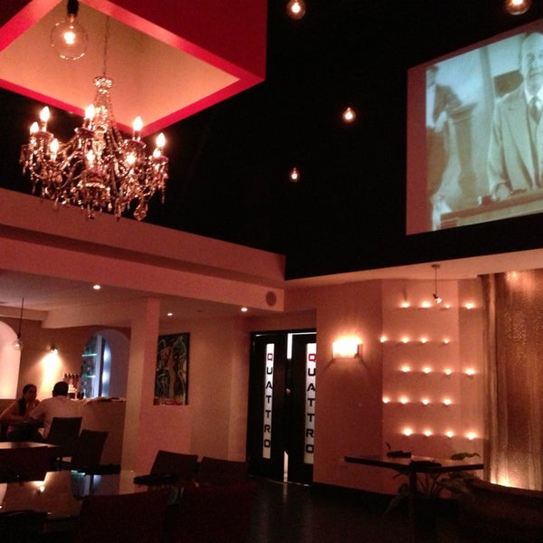 Foto tomada en Quattro Restaurante &amp; Lounge Bar  por Jairo P. el 8/15/2013
