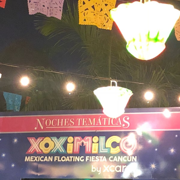 รูปภาพถ่ายที่ Xoximilco โดย Luzma C. เมื่อ 10/25/2018