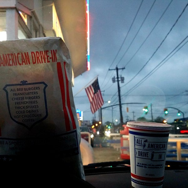 Photo taken at All American Hamburger Drive In by Michael Angelo G. on 9/13/2018