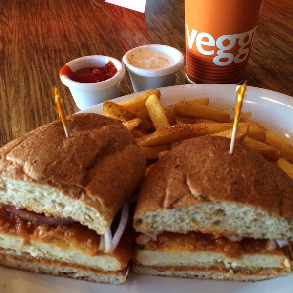 Photo taken at Veggie Grill by Michael Angelo G. on 10/23/2015