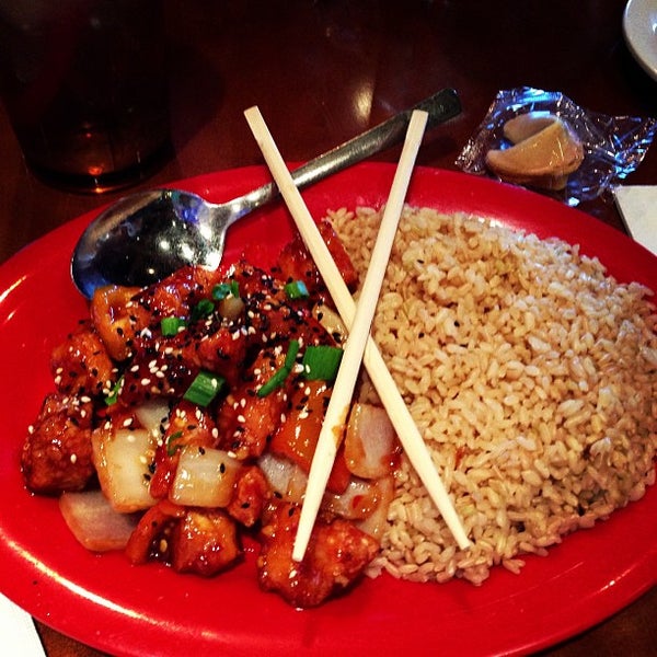 Photo taken at Pei Wei by Heather G. on 12/23/2012