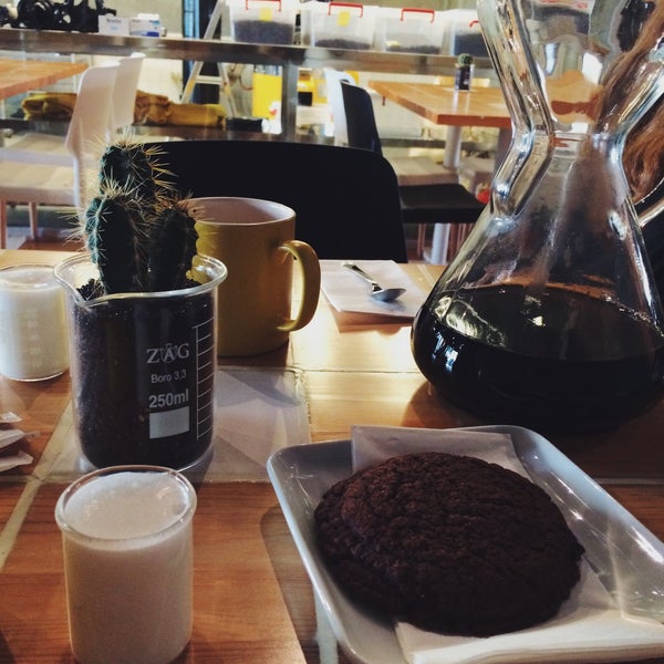 Photo taken at Walter&#39;s Coffee Roastery by Ecem A. on 5/5/2015