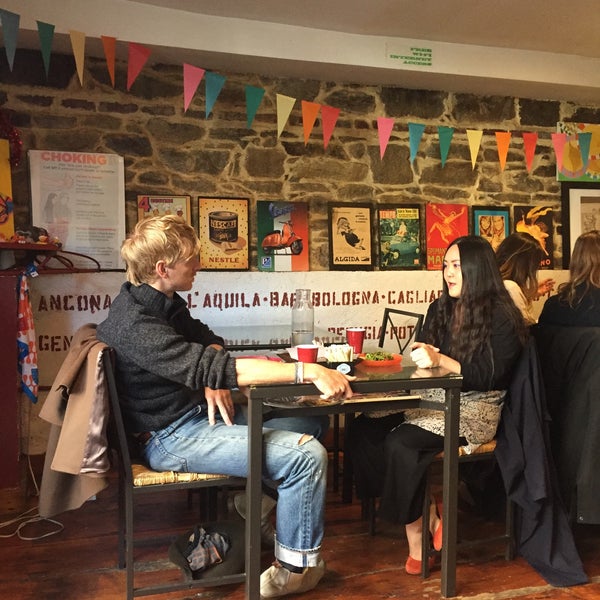 Foto tirada no(a) Gaia Italian Cafe por Adele em 3/22/2017