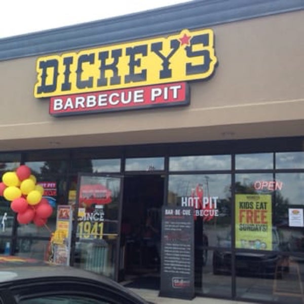 Photo taken at Dickey&#39;s Barbecue Pit by Gareth on 5/7/2018