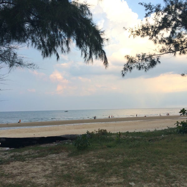 Photos At Pantai Air Leleh 1 Tip From 405 Visitors