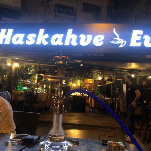รูปภาพถ่ายที่ Haskahve Evi Ekstra โดย Engin C. เมื่อ 6/7/2019
