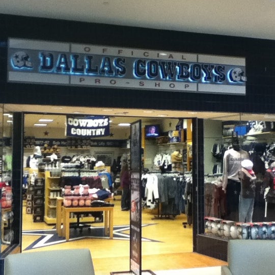 ingram park mall dallas cowboys store