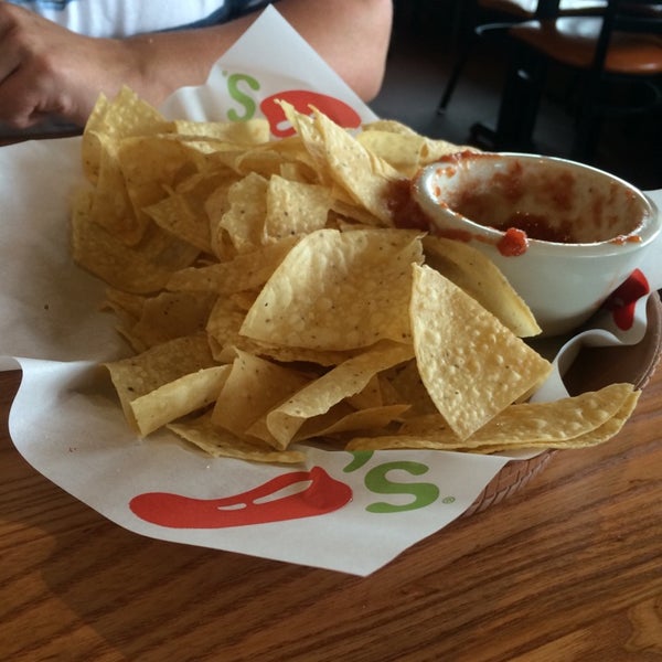 Photo taken at Chili&#39;s Grill &amp; Bar by Teaica P. on 7/28/2014