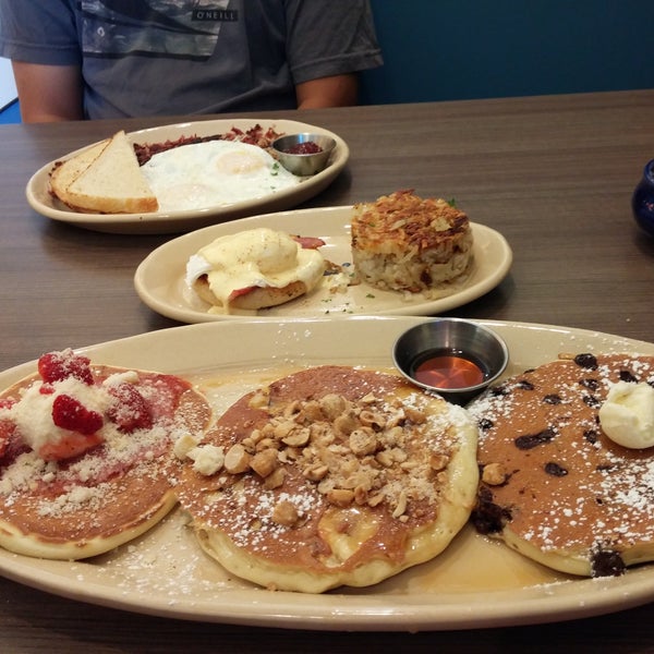Go 4 the pancakes & the OMG French toast. A pancake flight-choose 3 diff ones if you can't decide on just 1 kind. Faves I'm told are the pineapple upside down & chocolate chip. Bennies are yummy too!