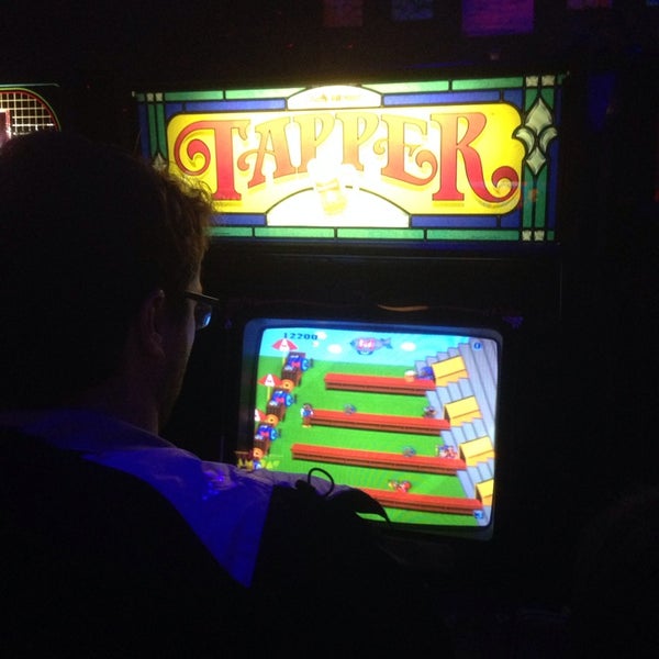3/30/2014にAlgernon B.がHigh Scores Arcadeで撮った写真