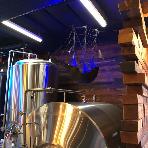 Photo taken at 14 Cannons Brewery and Showroom by Mike B. on 3/25/2018