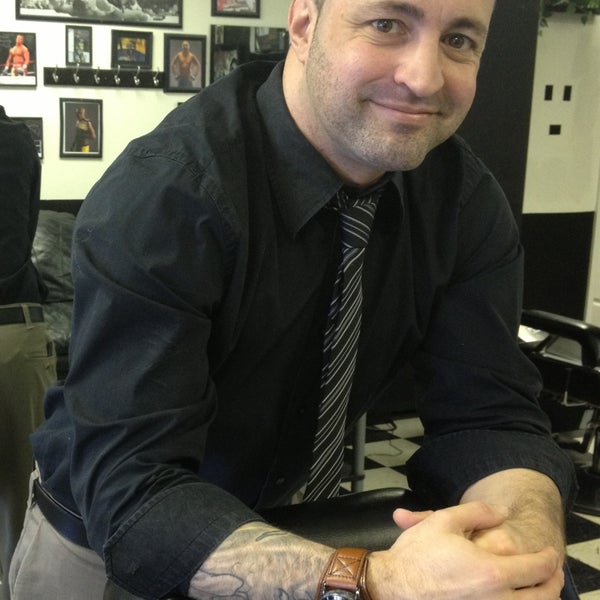 барбершоп у михи бороды. барбершоп площадка. барбершоп бородач свиблово. соколова 39 ростов-на-дону барбершоп. чикаго 1833.