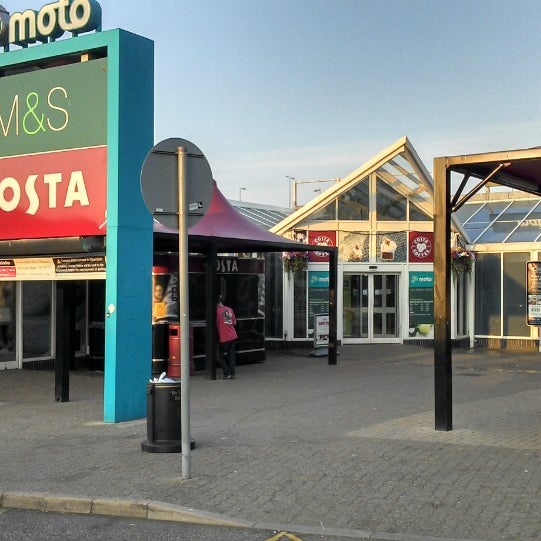 Exeter Motorway Services (Moto) M5 Junction 30, Sandygate