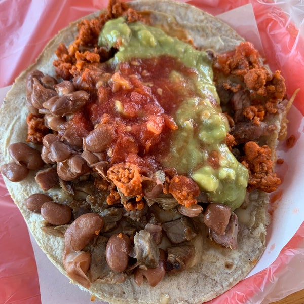 Tacos Los Perrones Taco Restaurant