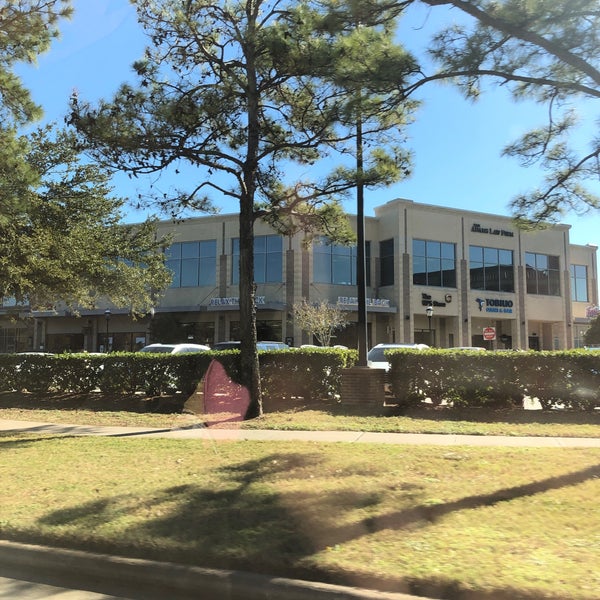 La Centerra at Cinco Ranch Shopping Mall