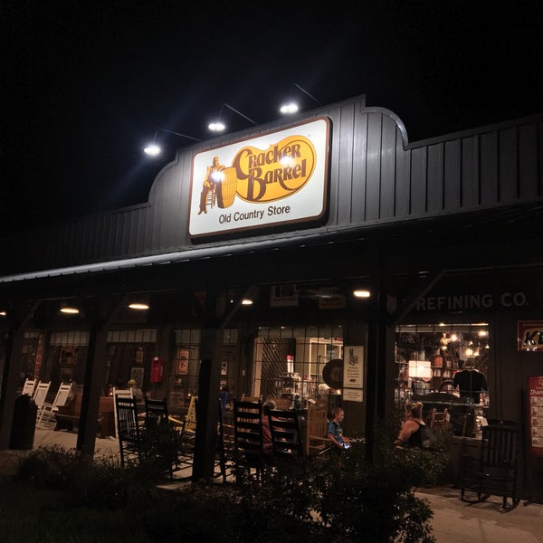 Cracker Barrel Old Country Store American Restaurant in Naples