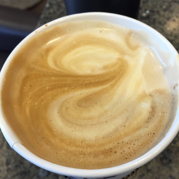 Photo taken at Peet&#39;s Coffee &amp; Tea by Vicky W. on 5/8/2015