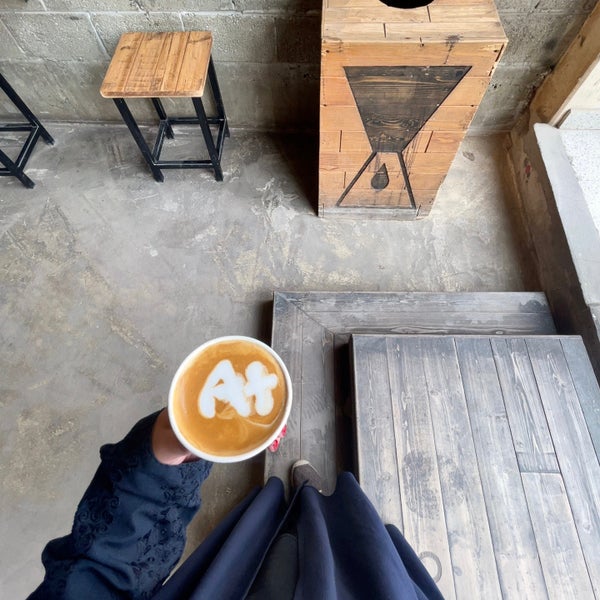 Foto scattata a Ounce Coffee &amp; Roastery da YARA il 11/11/2023