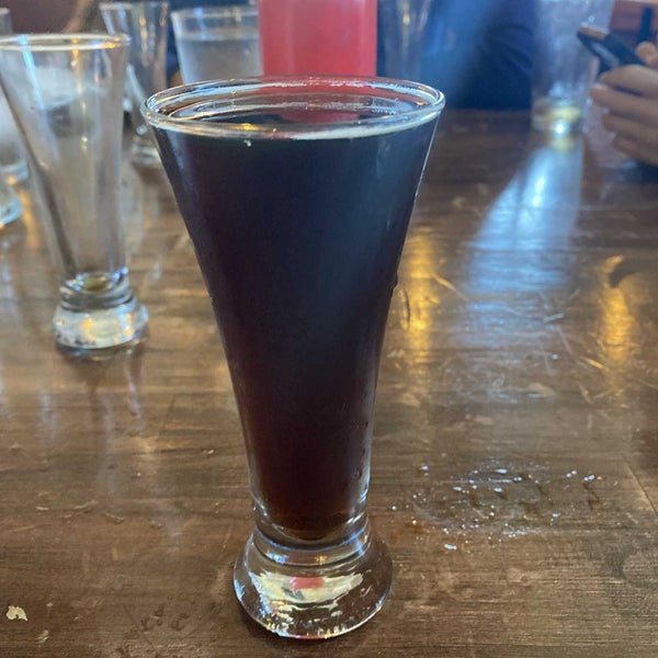 Foto tirada no(a) Outer Banks Brewing Station por Matthew K. em 4/15/2022