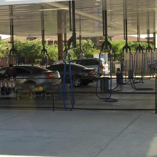 CleanFreak Express Car Wash Experience Lavado y detallado de coches