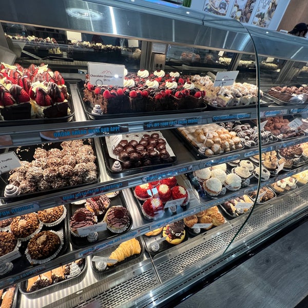 Alpine Bakery and Trattoria Bakery in Crabapple Village