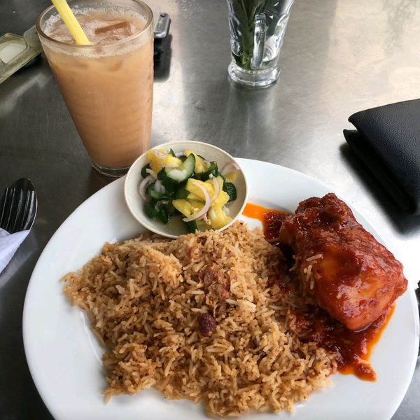 Teh Laris Takeout Cafe Residensi Alami