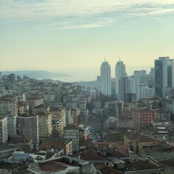 12/31/2018에 Mahmut B.님이 Ukiyo Fairmont Quasar İstanbul에서 찍은 사진