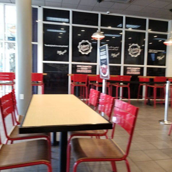 Johnny Rockets - 27 Hadfield St.