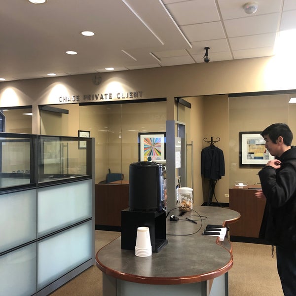 Chase Bank Lake View East 10 tips from 1117 visitors