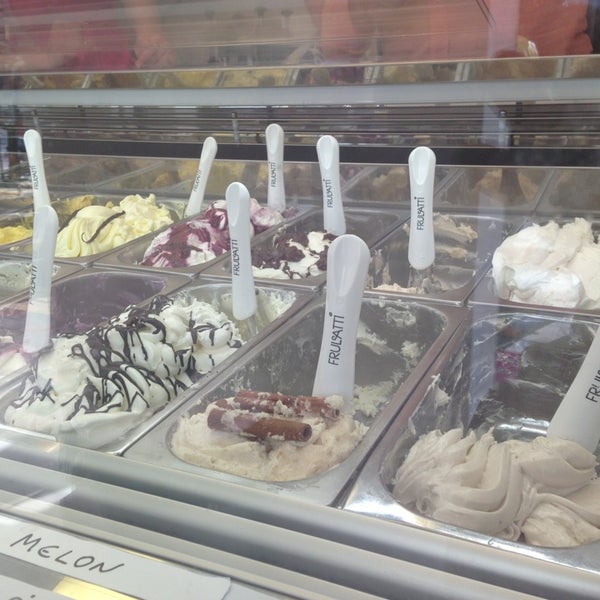 Foto tirada no(a) The Ice Cream Shop por Elena D. em 7/17/2013