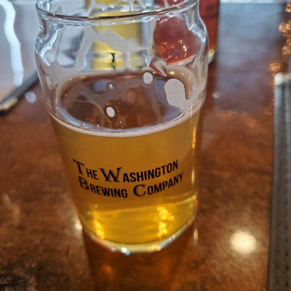 Das Foto wurde bei The Washington Brewing Company von Lady Dre W. am 12/21/2019 aufgenommen
