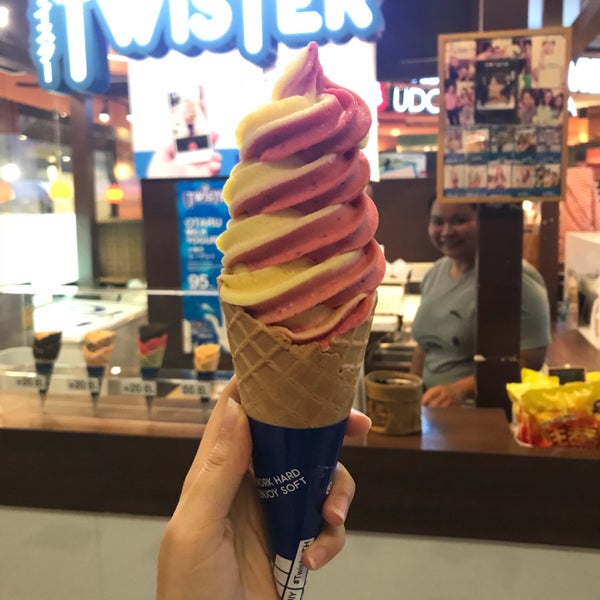 Twister DIY Soft Serve Pathum Wan 5 tips from 421 visitors