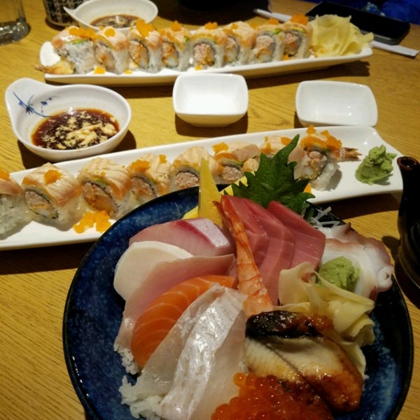 Photo taken at Oto Sushi Redmond by Fred P. on 3/24/2017