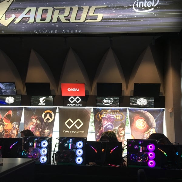 Foto tomada en SP Gaming Net Station - Coffee SPot  por Nikos S. el 5/4/2019